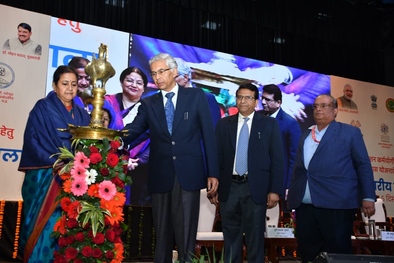 Chairperson, CBC, Ms S. Radha Chauhan and Chief Secretary, Government of Madhya Pradesh, Shri Anurag Jain address the State‑Level Capacity‑Building Plan Development Workshop
