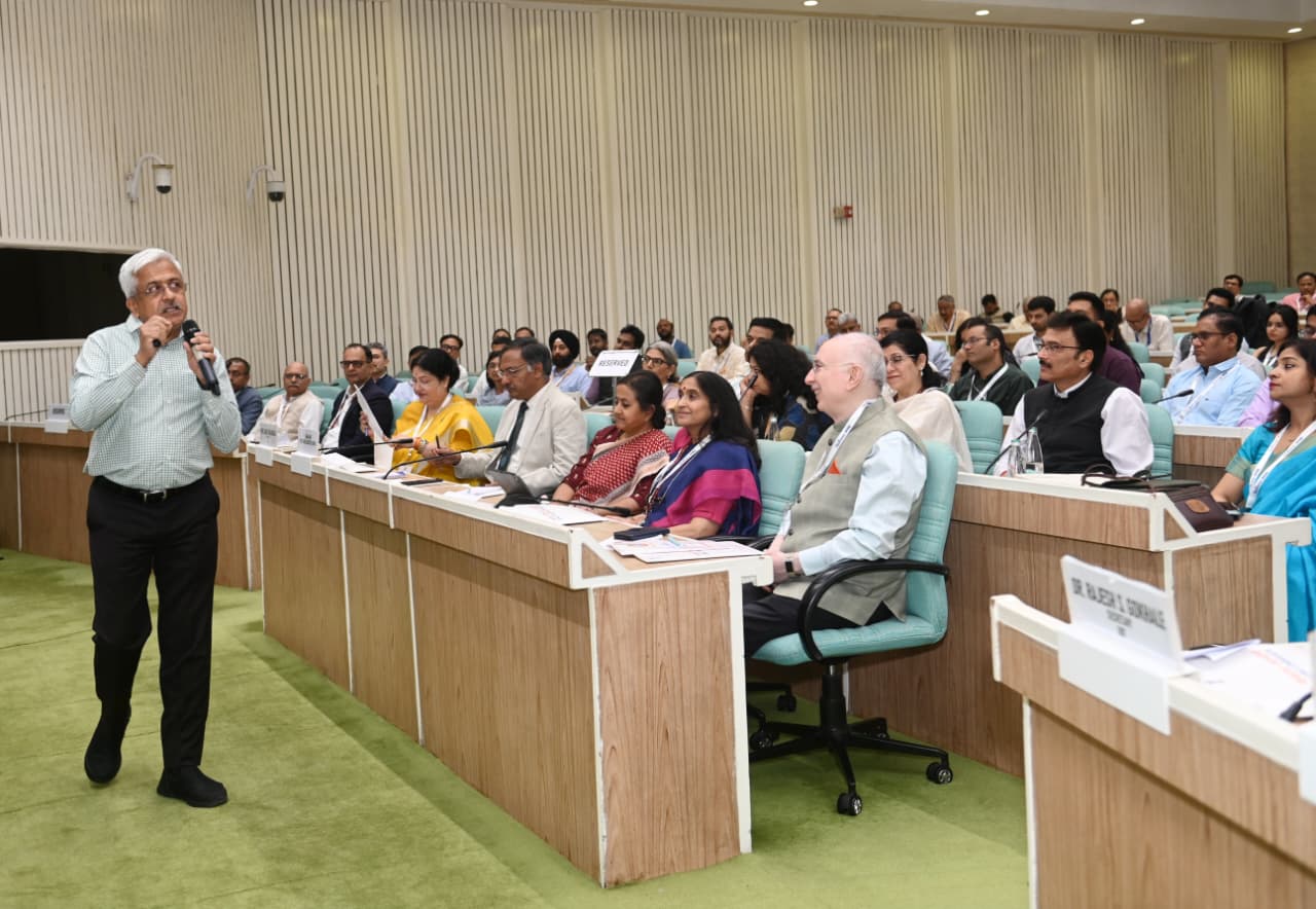 Sādhana Saptah Images