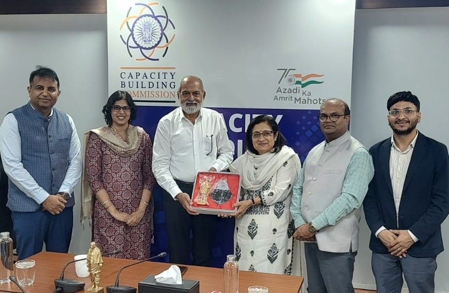 Meeting with Smt. Tilotama Varma, Director General, UP Police training, to train 60,000 newly recruited police constables in Uttar Pradesh. Meeting with Smt. Tilotama Varma, Director General, UP Police training, to train 60,000 newly recruited police constables in Uttar Pradesh.