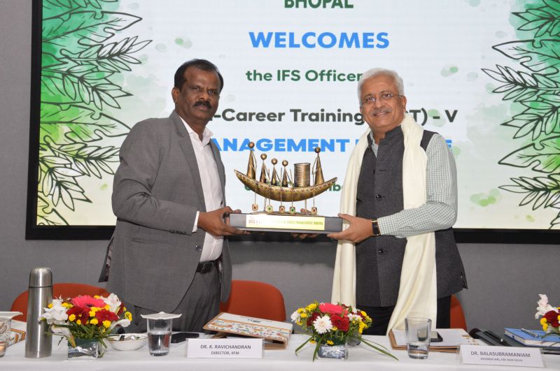 Member (HR), Capacity Building Commission, Dr R Balasubramaniam addressed a session on “Leadership & Management” at IIFM, Bhopal