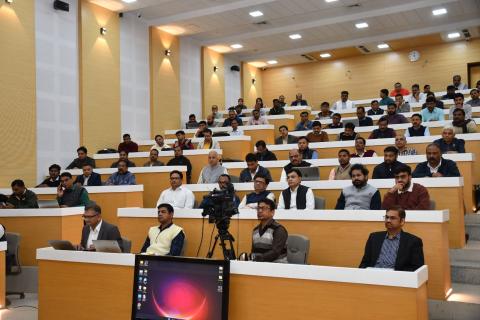 A pre-workshop discussion was held in the presence of Smt. Chandralekha Mukherjee, Principal Advisor, Capacity Building Commission, and Shri Sachin Sinha